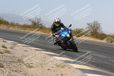 media/Mar-28-2022-Superbike Trackdays (Mon) [[b8603d0f67]]/Open Track Time/Turn 3 Inside/